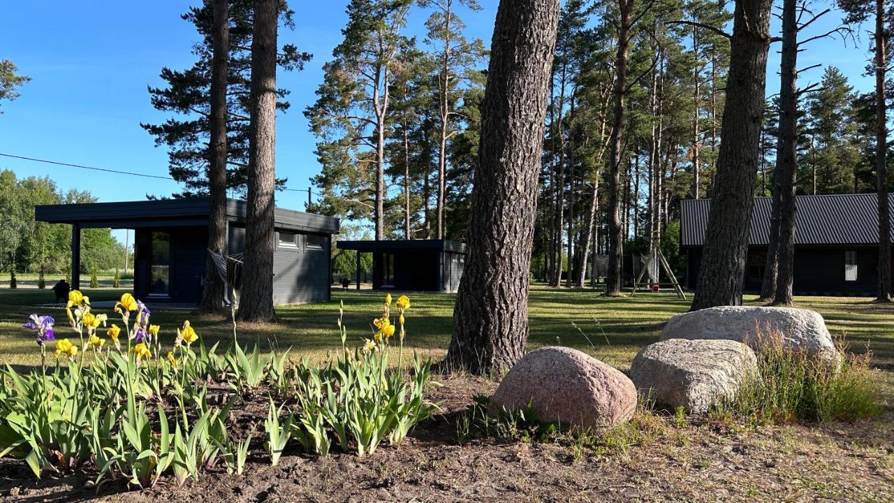 Maennituka Suvetuba Kirikukula (Saaremaa)
